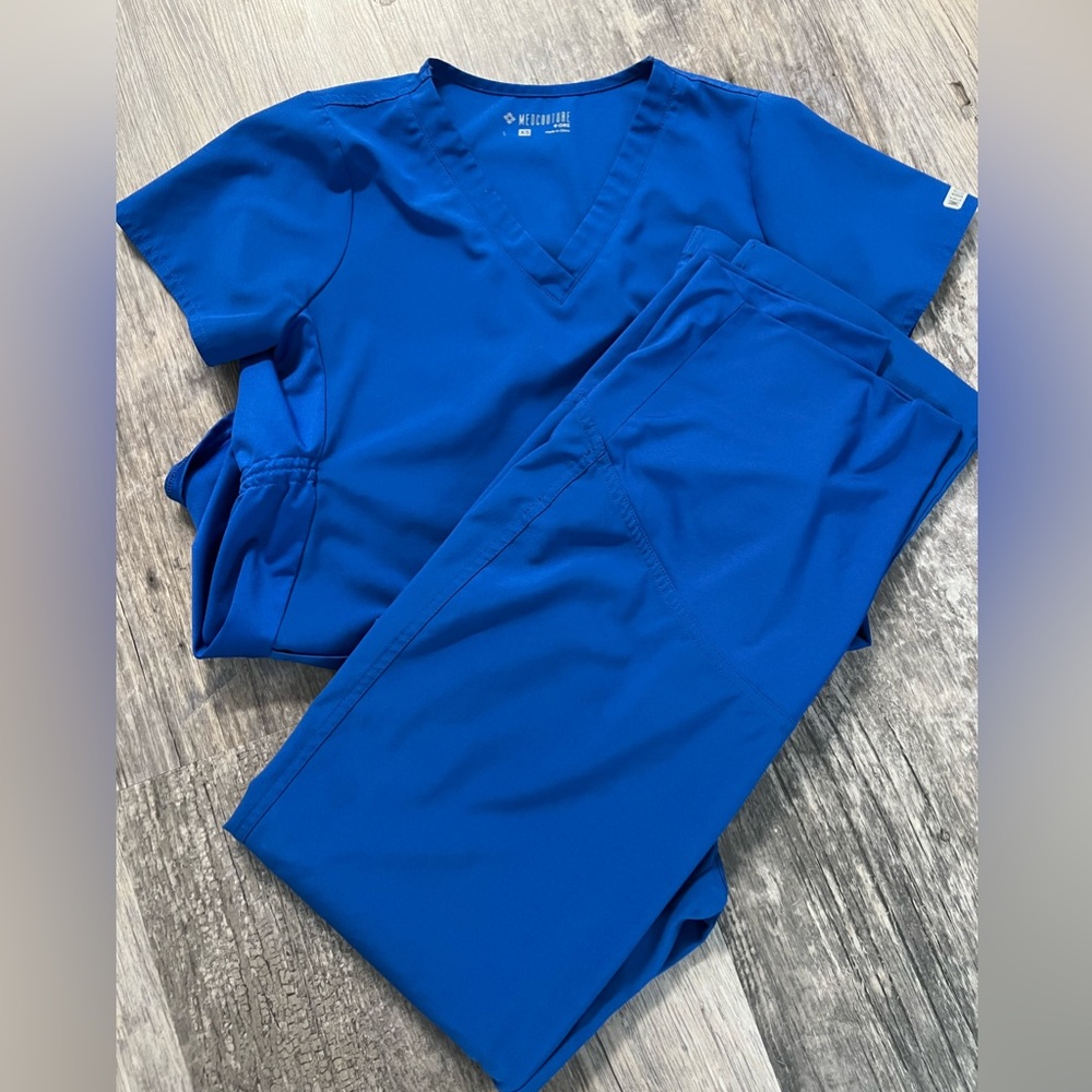 Med Couture Women's Maternity XS set